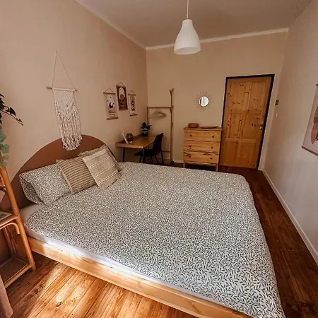 Daire Quiet Boho Lair 10 Min To Centre Prag